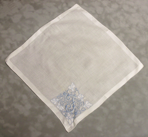 13 X 13 WHITE LINEN
APPLIQUE ORGANZA
WITH MOMOGRAMMED " F "
$12.00 13 X 13 WHITE LINEN
APPLIQUE ORGANZA
WITH MOMOGRAMMED " F "
$12.00